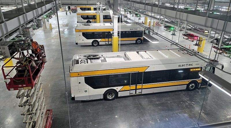 Fresno Council Awards $157,221 Contract for Zero-Emission Fleet Transition Plan