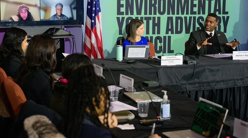Fresno City Council considers $258,000 contract to run youth advisory commission
